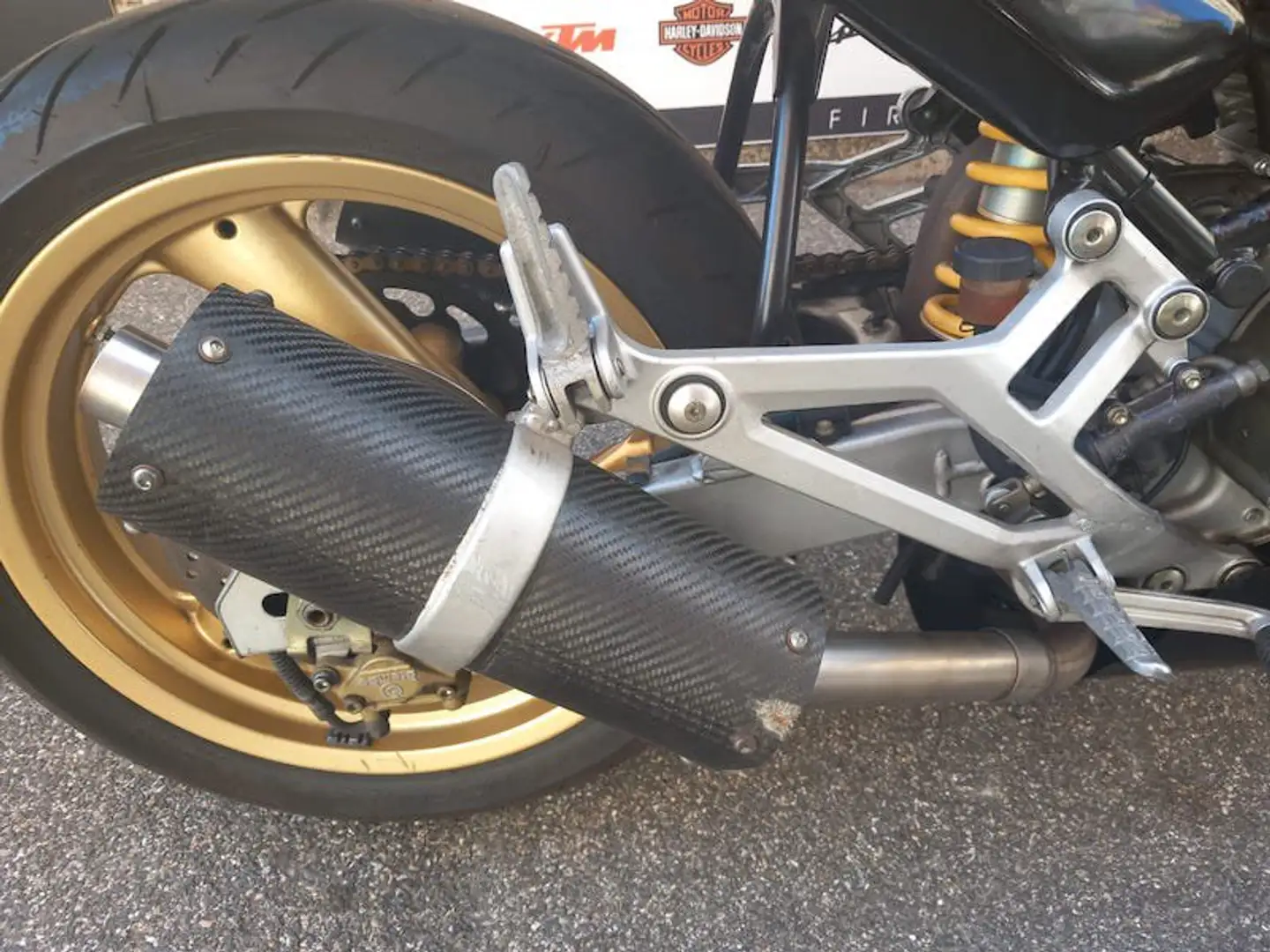 Ducati Monster 600 - 2