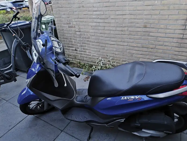 Piaggio Medley 125 - foto 2