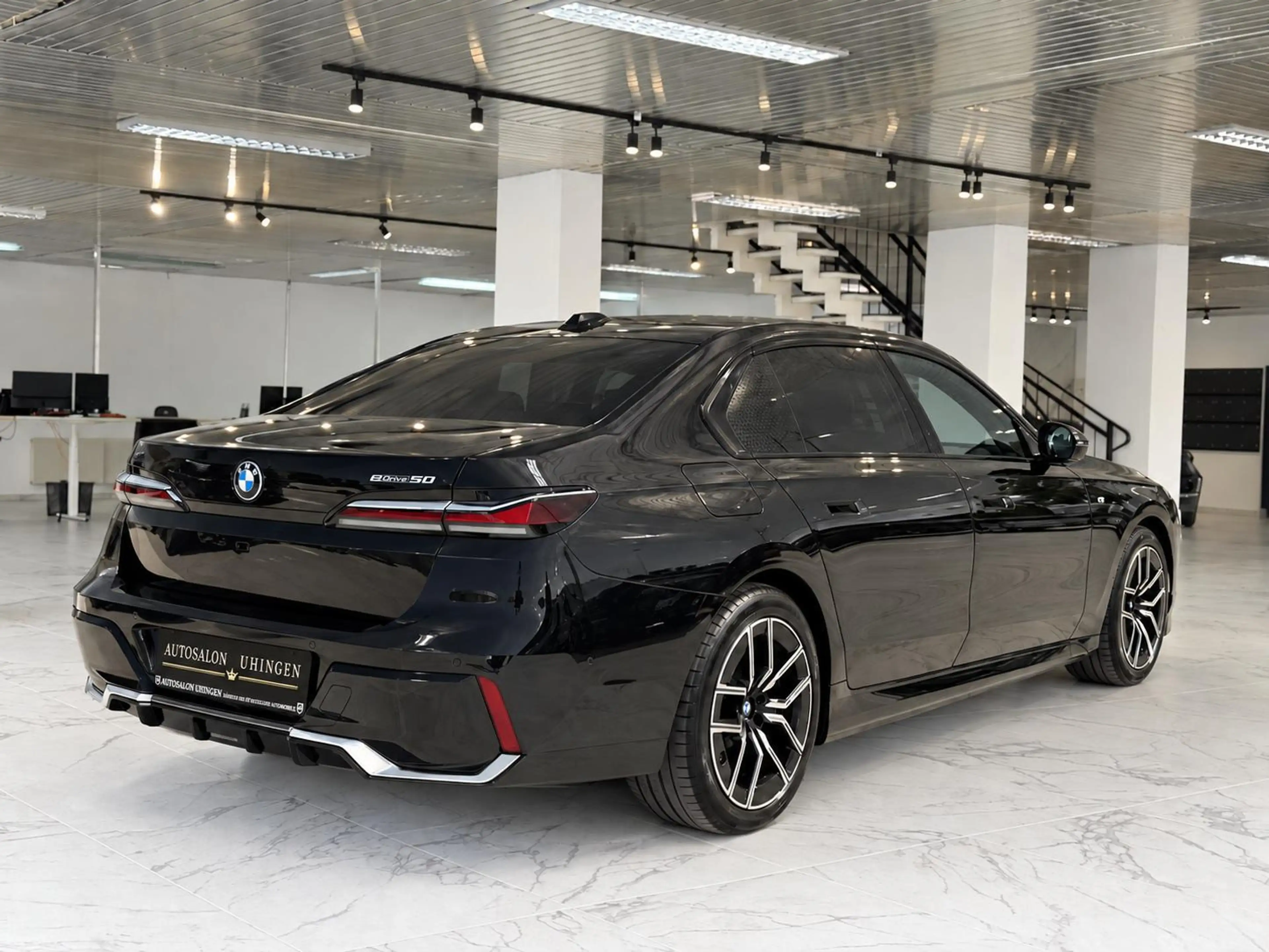 BMW i7 eDrive 50 3x M SPORT*FOND-TV*CHAUFFEUR'VOLL* — photo 2