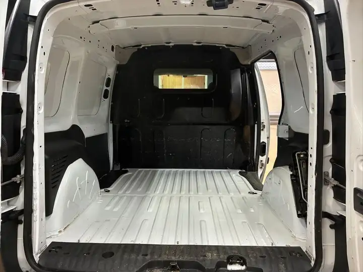 Renault Kangoo 2022, foto 9