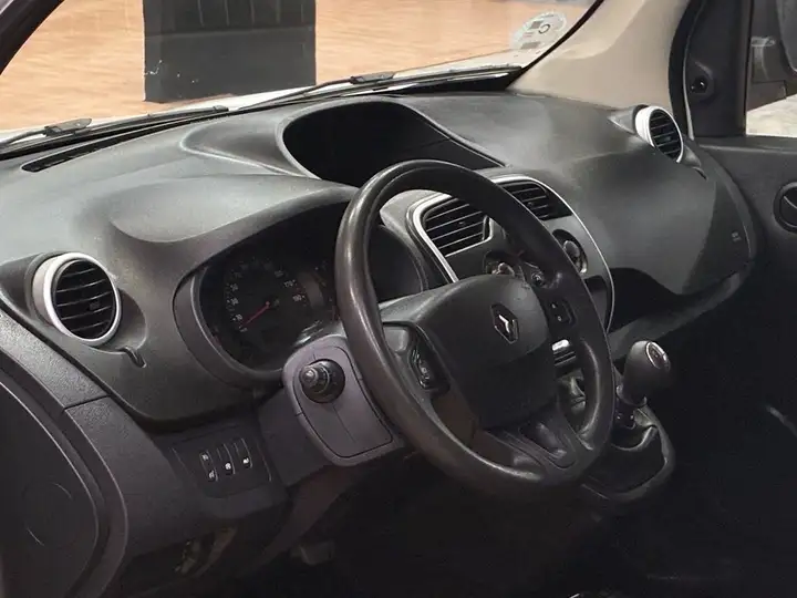 Renault Kangoo 2022, foto 12