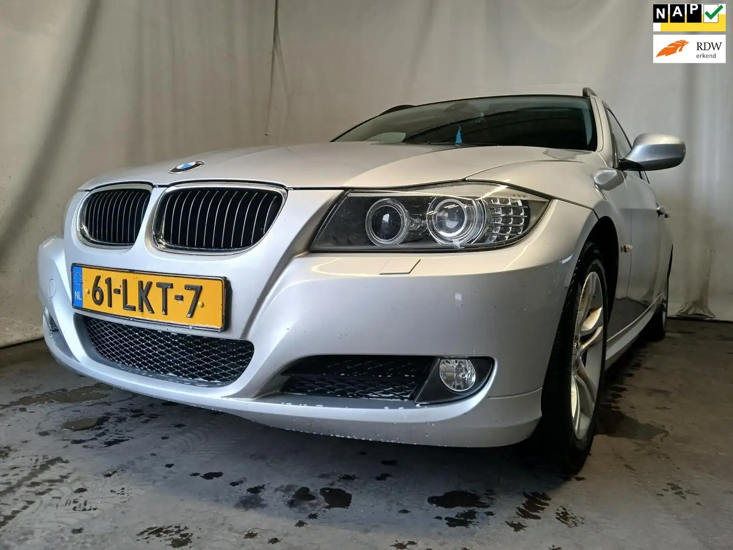 BMW 318 3-serie Touring 318i Business Line - Cruise - Airc Grijs - 1