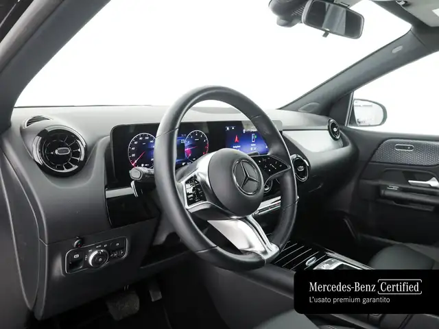 Mercedes-Benz B-Class view 11