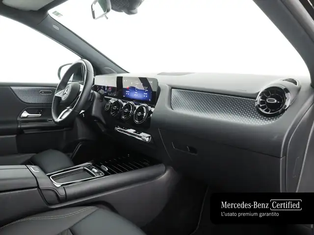 Mercedes-Benz B-Class view 10
