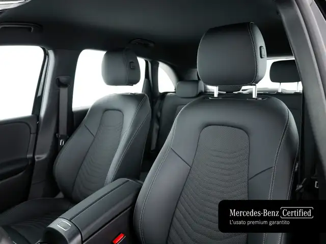 Mercedes-Benz B-Class view 13