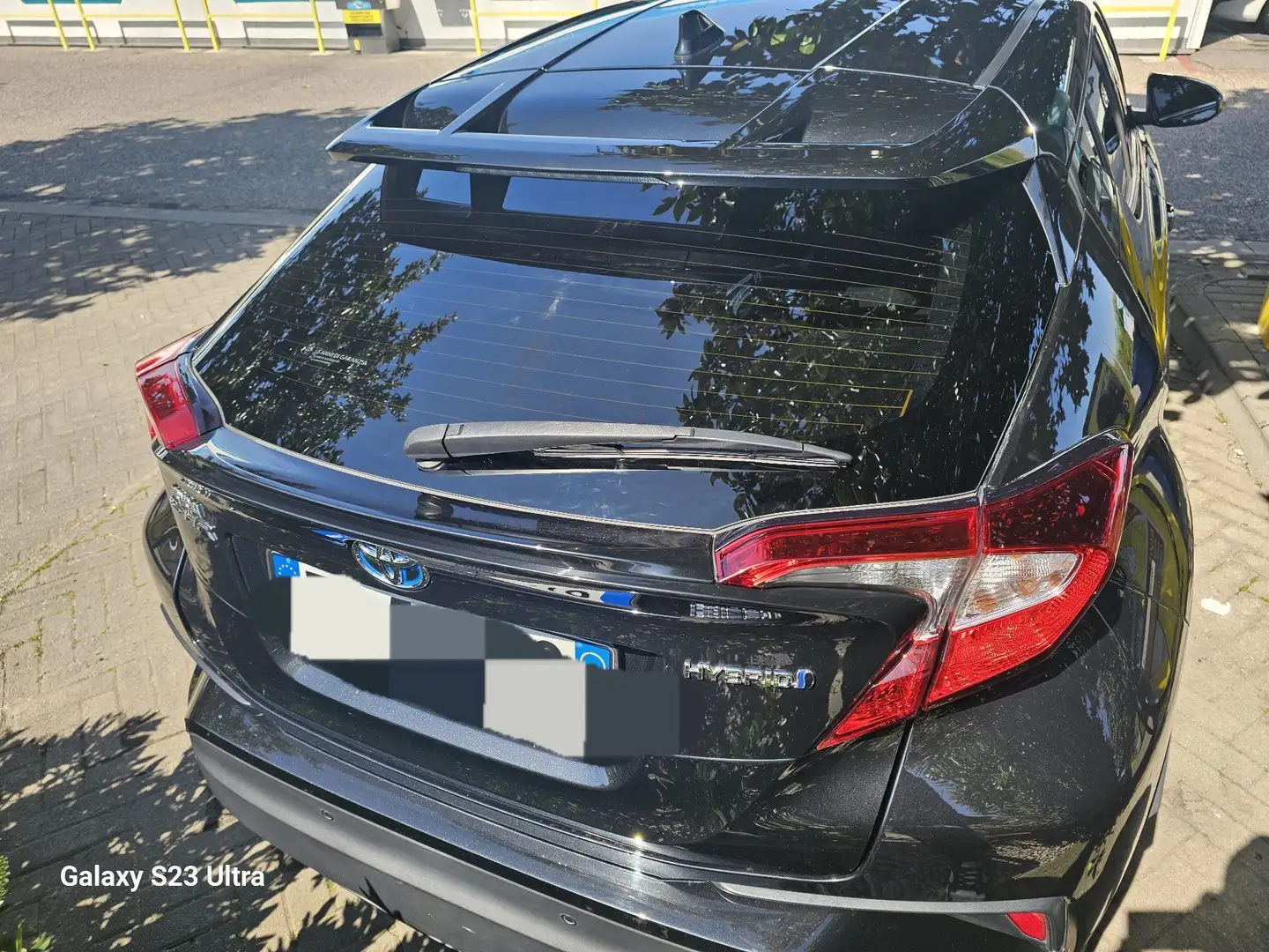 Toyota C-HR 1.8h Dynamic 2wd e-cvt - 2
