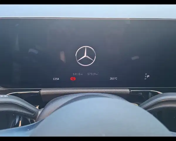 Mercedes-Benz Gla view 11