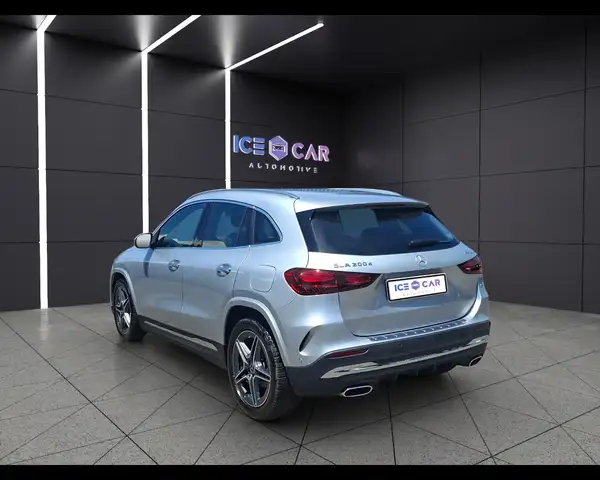 Mercedes-Benz Gla view 7