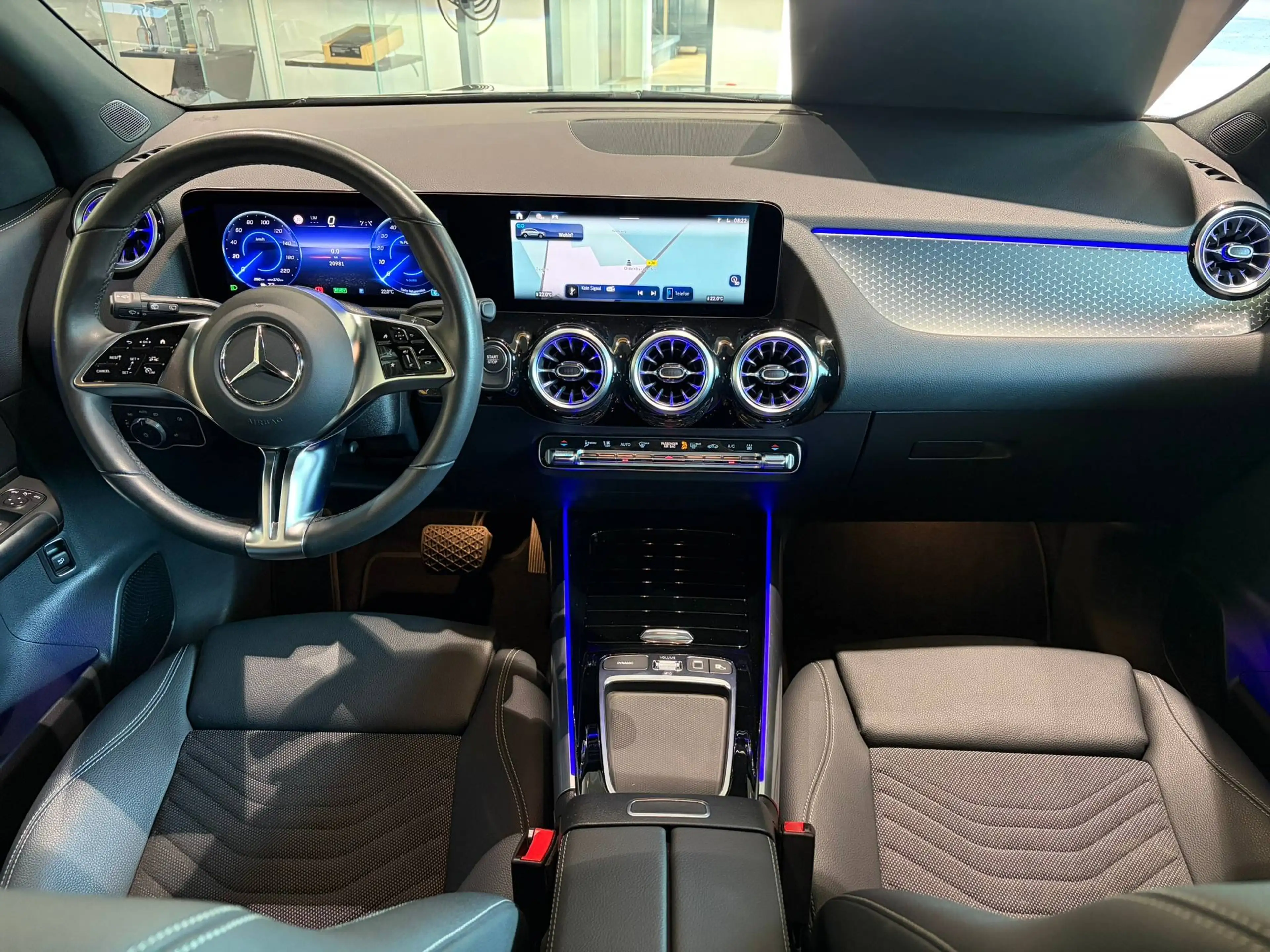 Mercedes-Benz EQA 300 EQA 300 4M /AHK/DISTRO/MEMORY/PLUS/KAMERA/ — photo 12