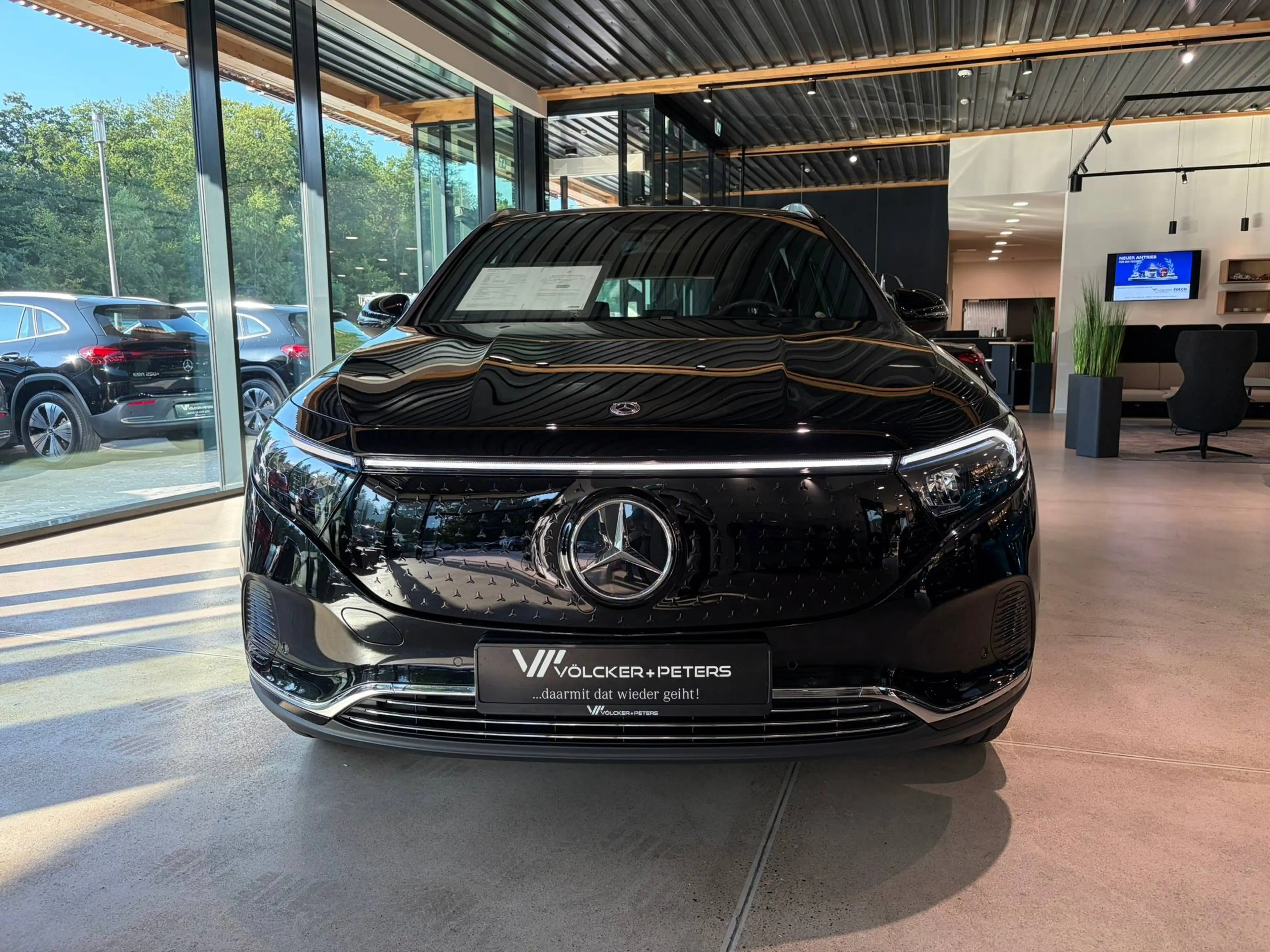 Mercedes-Benz EQA 300 EQA 300 4M /AHK/DISTRO/MEMORY/PLUS/KAMERA/ — photo 4