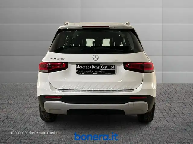 Mercedes-Benz GLB view 4