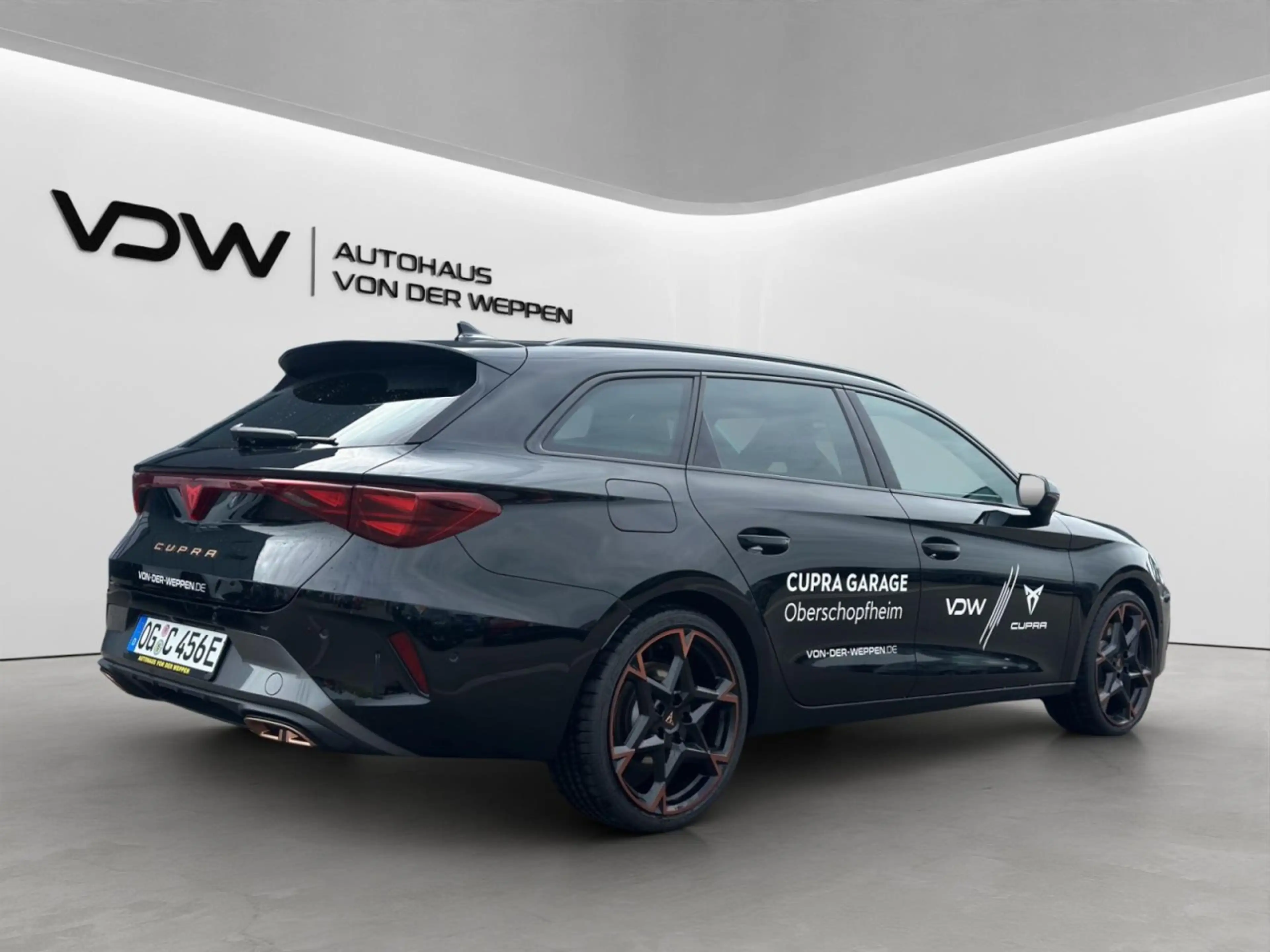CUPRA Leon ST VZ e-Hybrid DSG AHK Sennheiser Matrix — photo 7