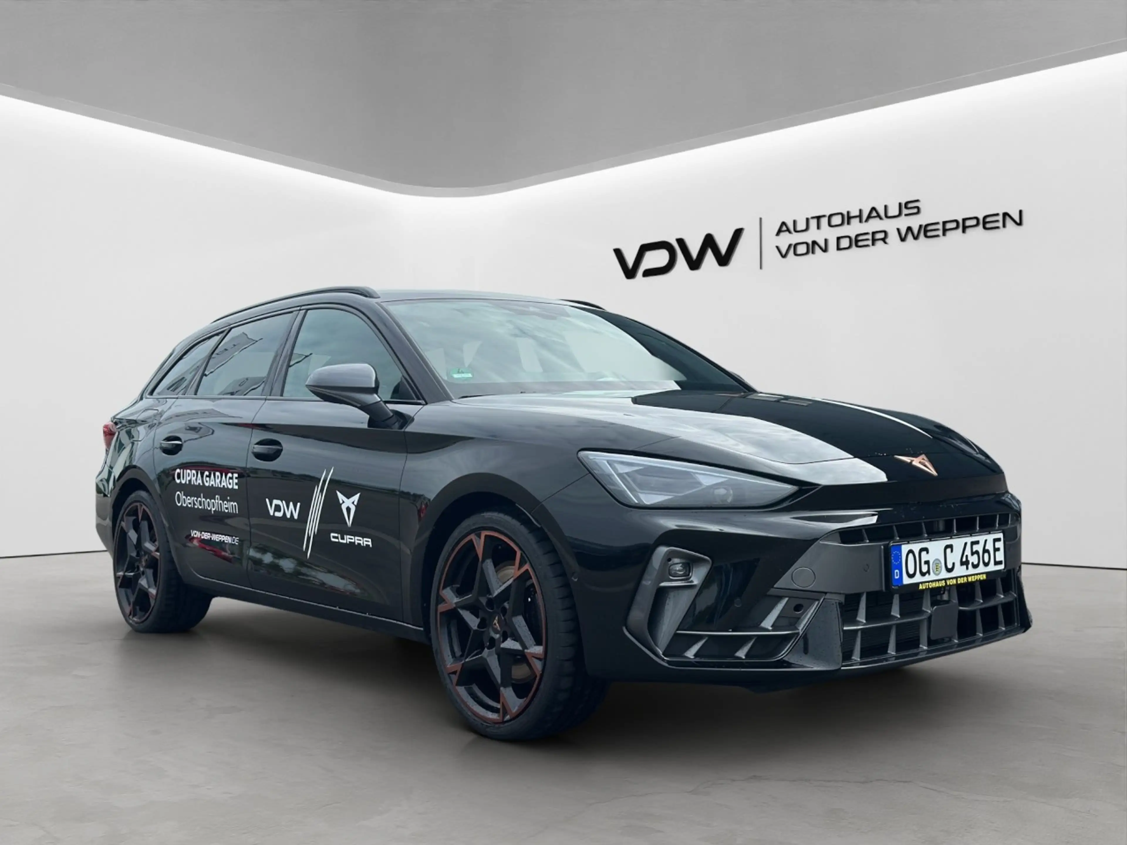 CUPRA Leon ST VZ e-Hybrid DSG AHK Sennheiser Matrix — photo 10
