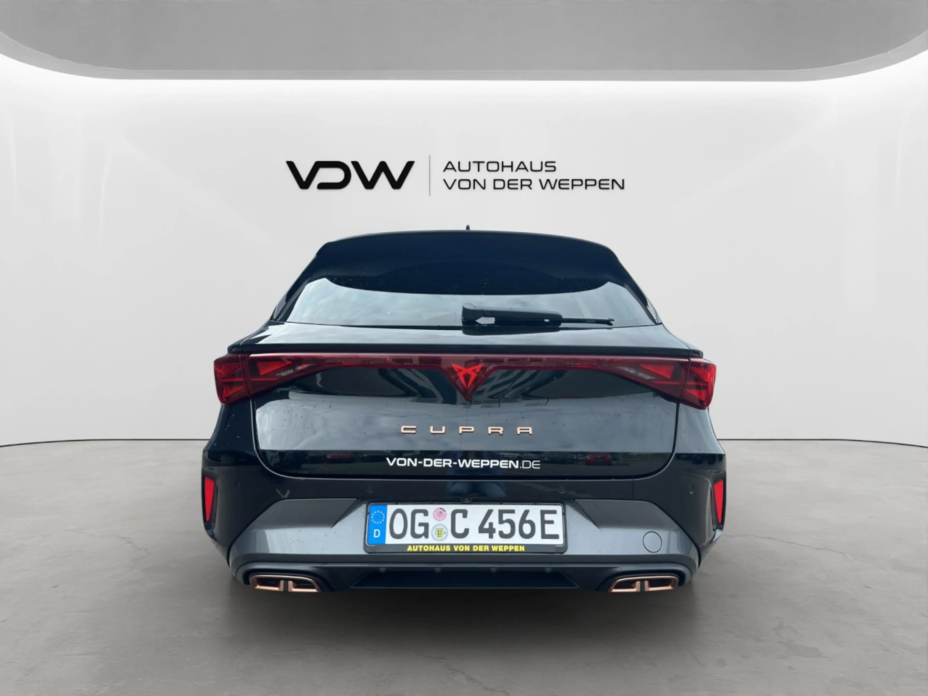 CUPRA Leon ST VZ e-Hybrid DSG AHK Sennheiser Matrix — photo 6