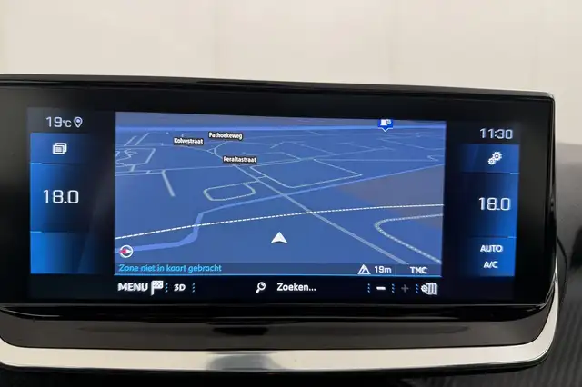 Peugeot 208 view 19