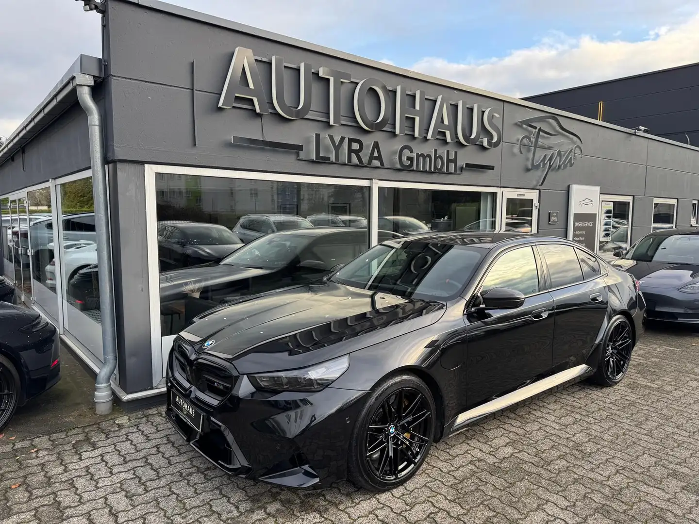 BMW M5 Lim. ULTIMATE PACKAGE*B&W*360°KAM*CARBON* Schwarz - 2