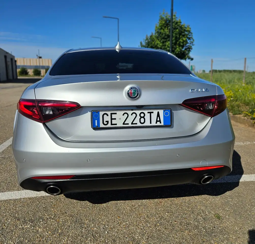 Alfa Romeo Giulia 2021