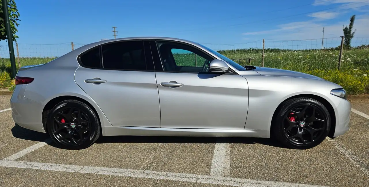Alfa Romeo Giulia 2021