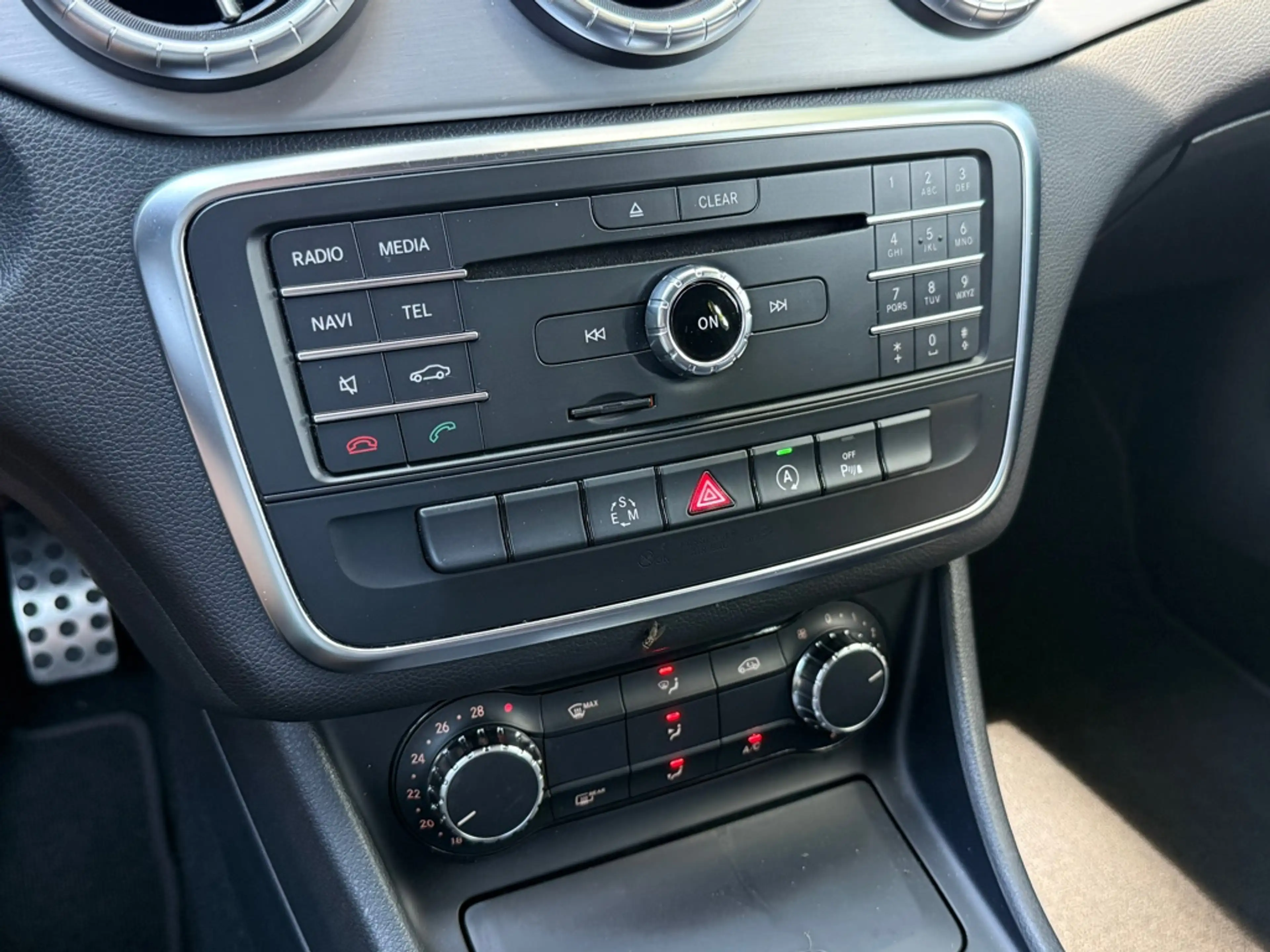 Mercedes-Benz CLA 180 Amb. Automaat NL Auto — photo 13