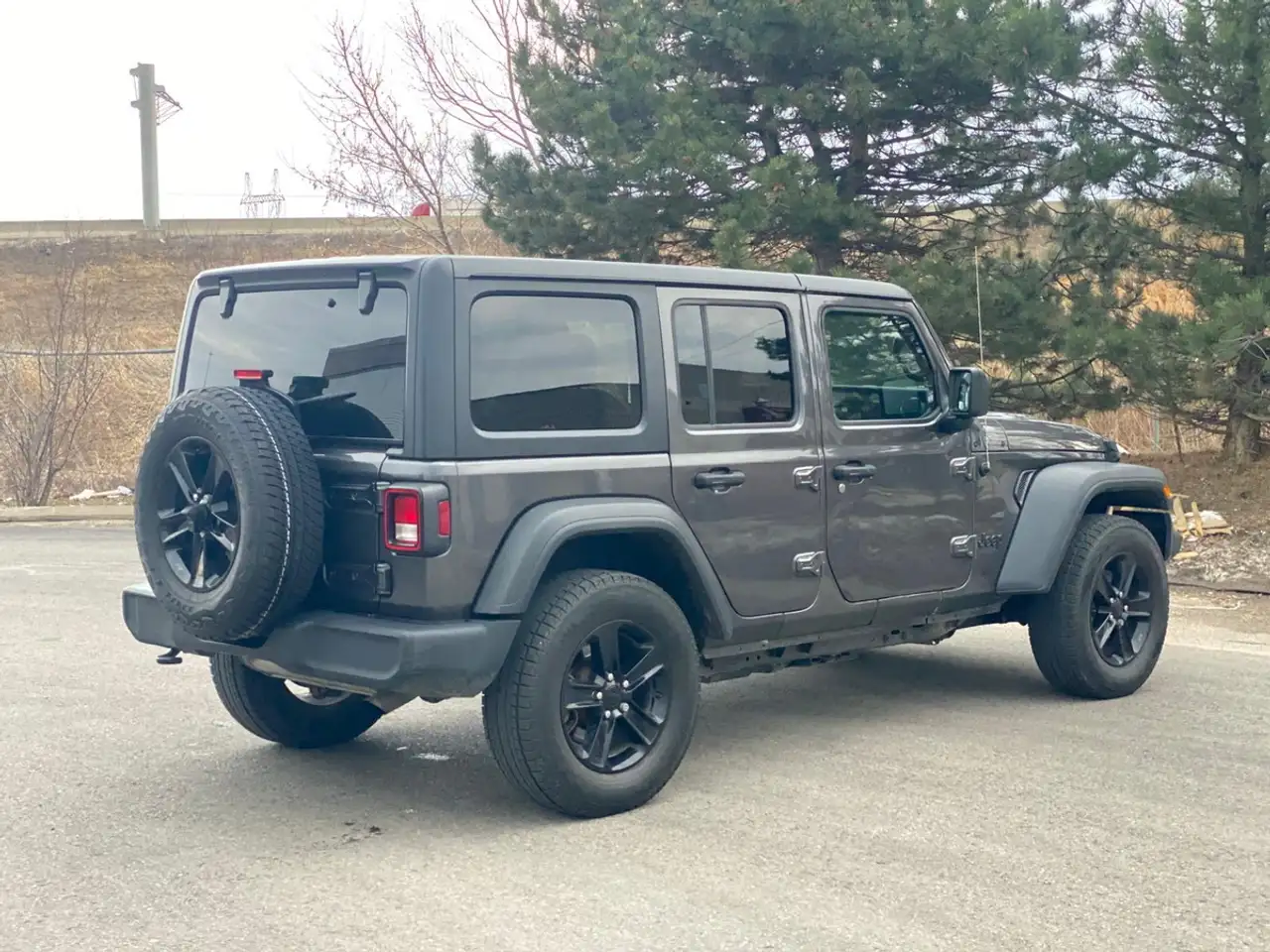 Jeep Wrangler снимка Jeep Wrangler