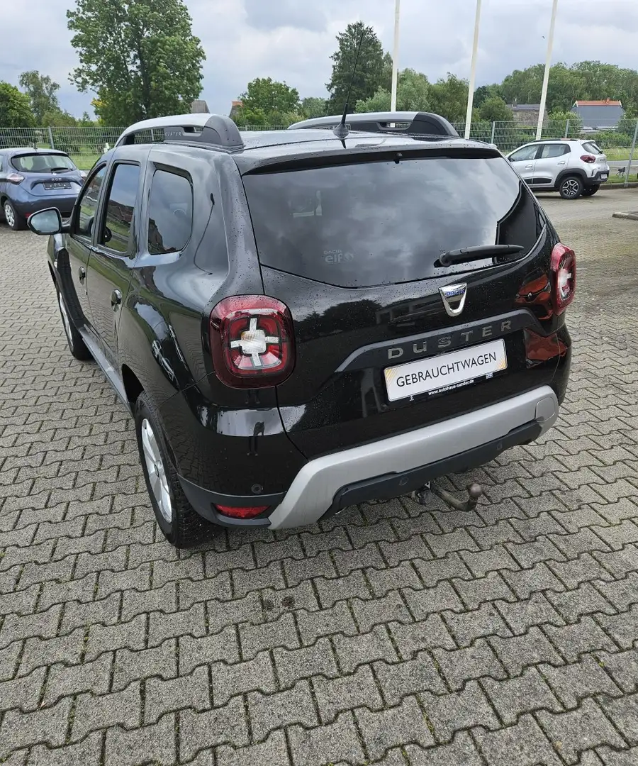 Dacia Duster II 1.6 SCe 115 Comfort 2WD 1.6 SCe 115 EU6 Comfort Schwarz - 2