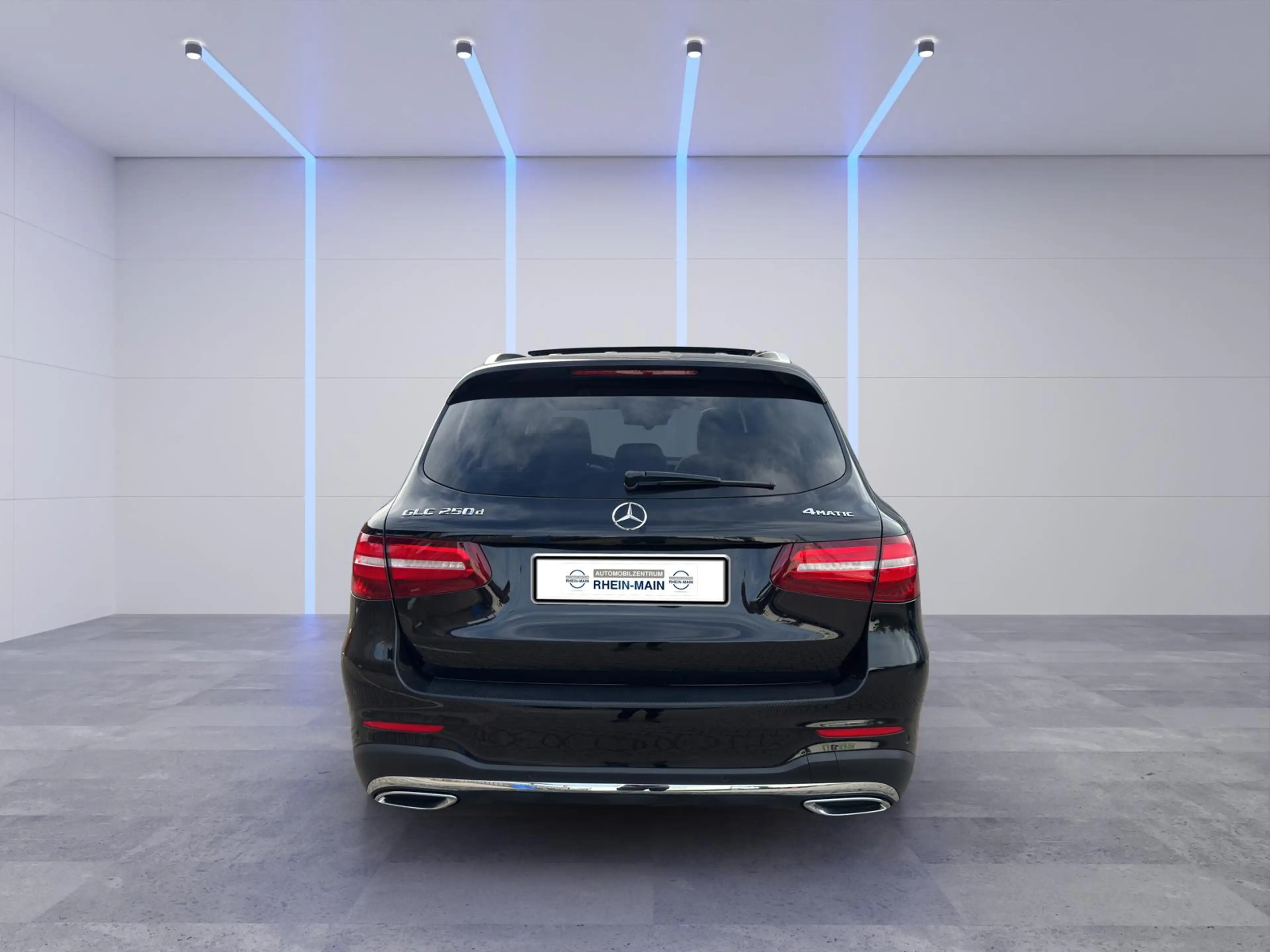 Mercedes-Benz GLC 250 d 4Matic 2xAMG*20´´* ASSIST*PANO*BURMEISTER — photo 4