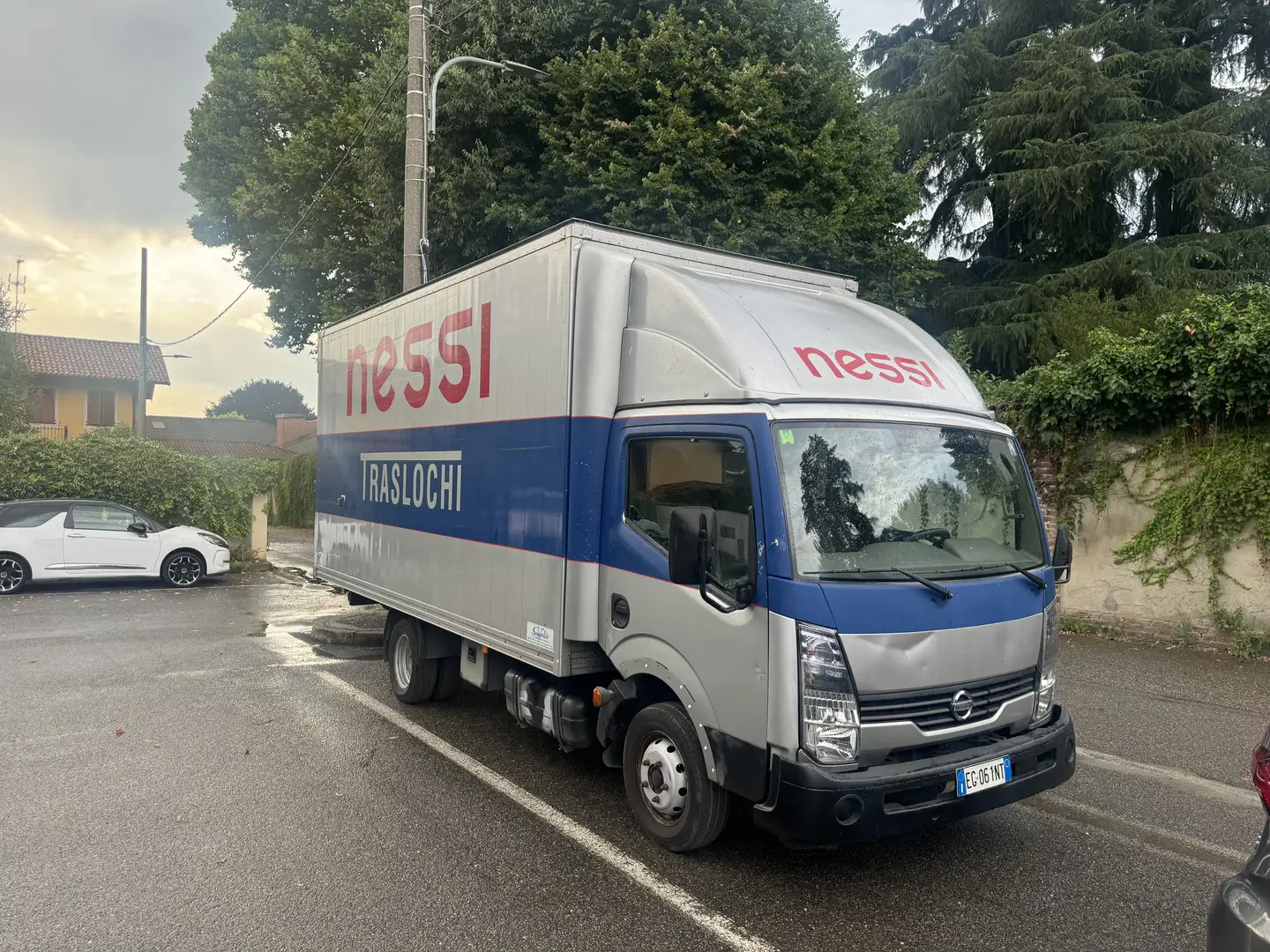 Nissan Cabstar - 1