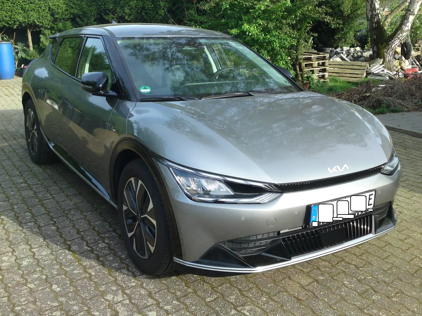 Kia EV6 KIA EV6 AWD + V2L + WP + Paket 1 in TOP Zustand Grau - 1