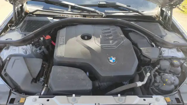 BMW 3 Series view 15