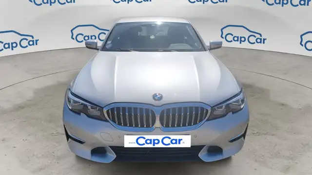 BMW 3 Series view 5
