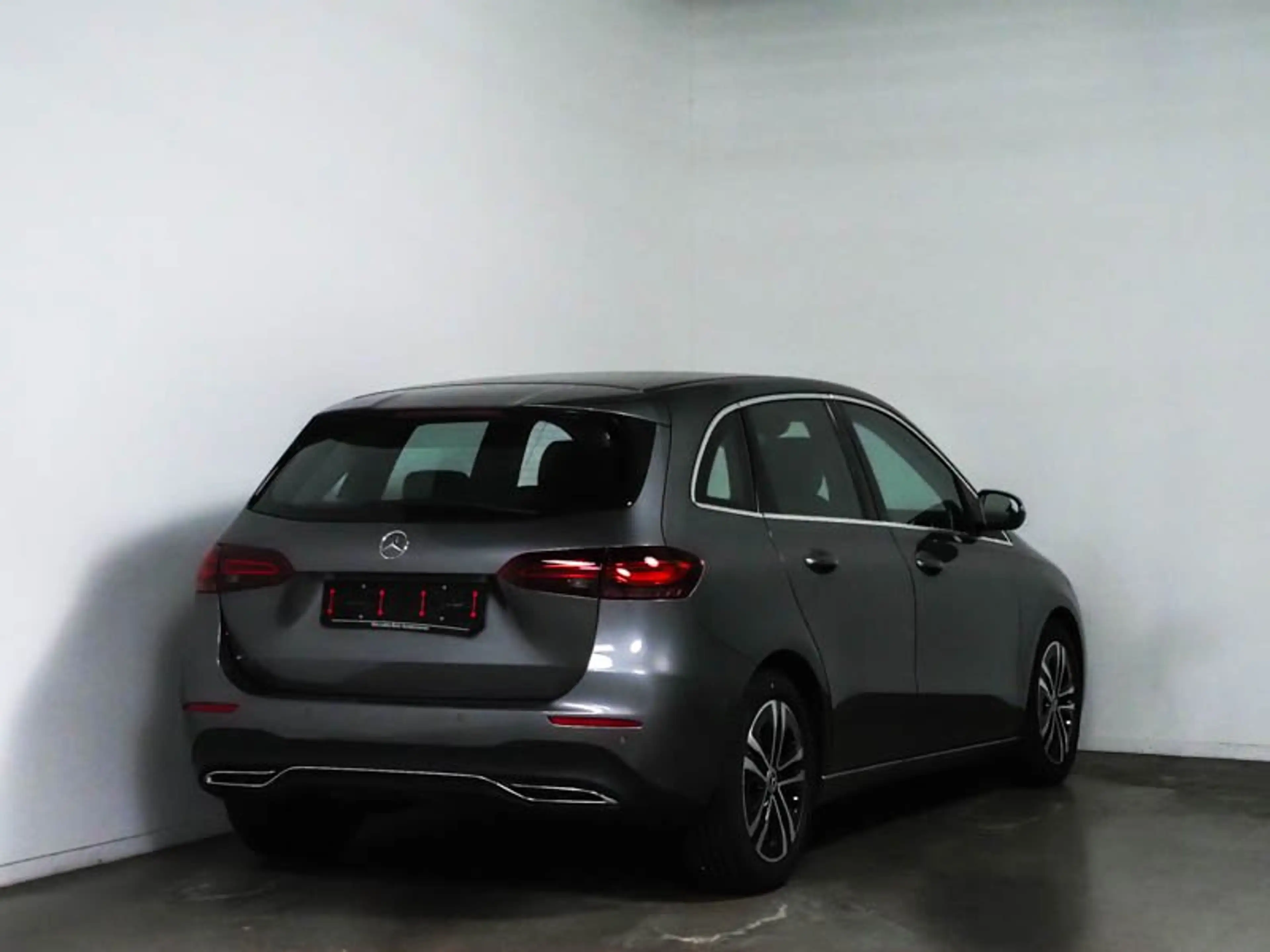Mercedes-Benz B 180 Progressive ADVANCED+AHK+WINTER-/LICHTPAK+ — photo 2