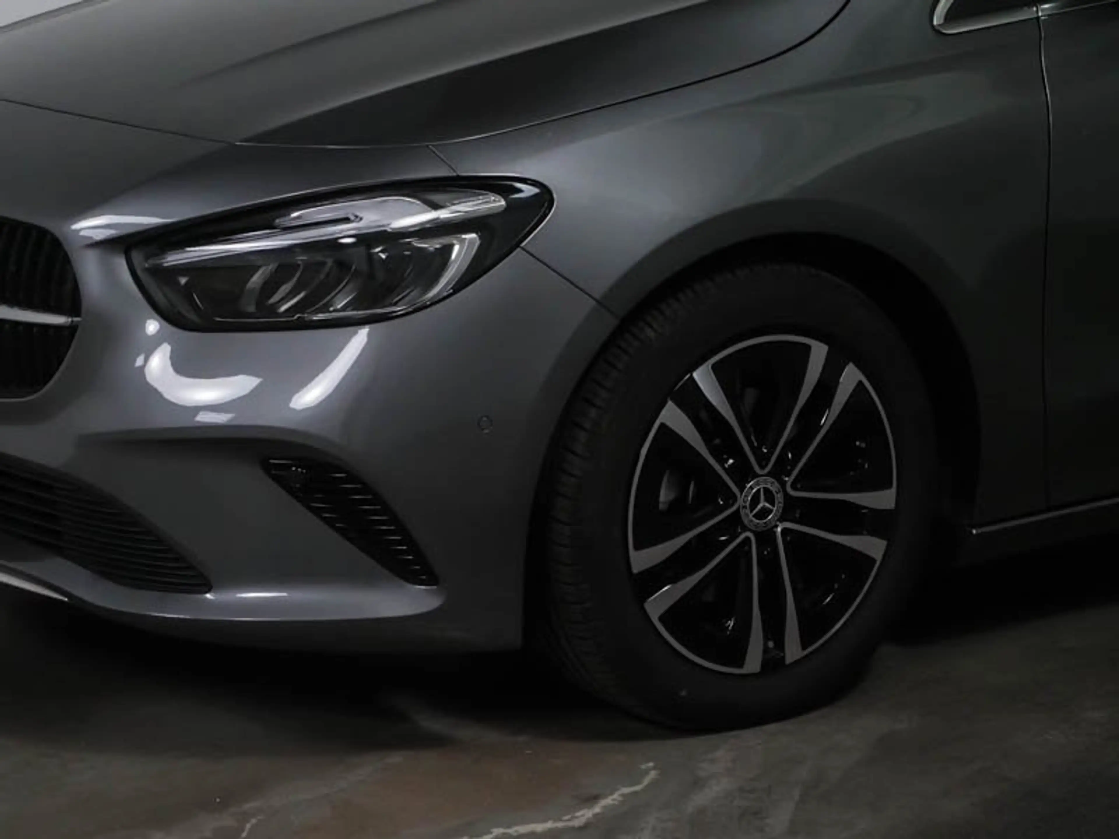 Mercedes-Benz B 180 Progressive ADVANCED+AHK+WINTER-/LICHTPAK+ — photo 3