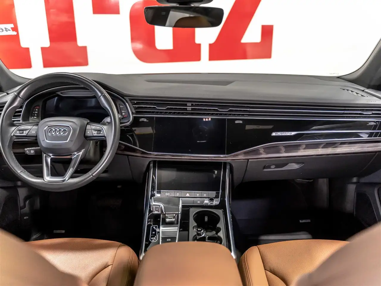 Audi Q8 снимка Audi Q8