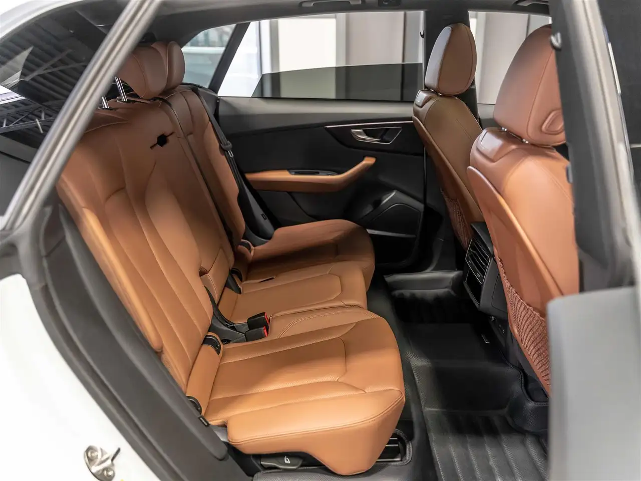 Audi Q8 снимка Audi Q8