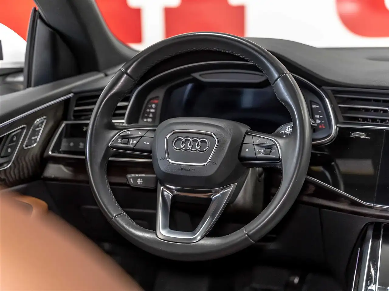 Audi Q8 снимка Audi Q8