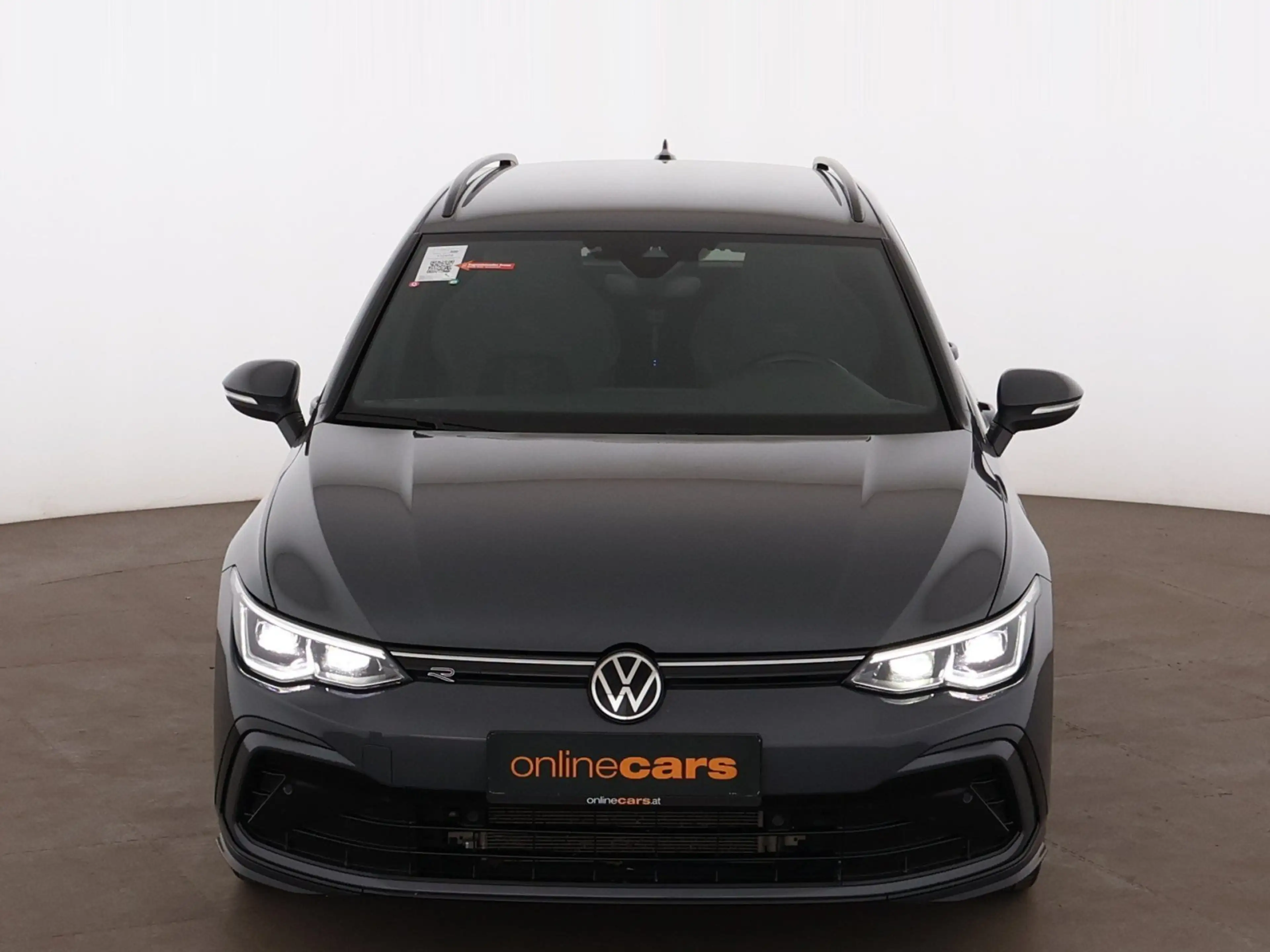 Volkswagen Golf Variant Golf VIII Variant 1.5 TSI R-Line MATRIX RADAR NAV — photo 4