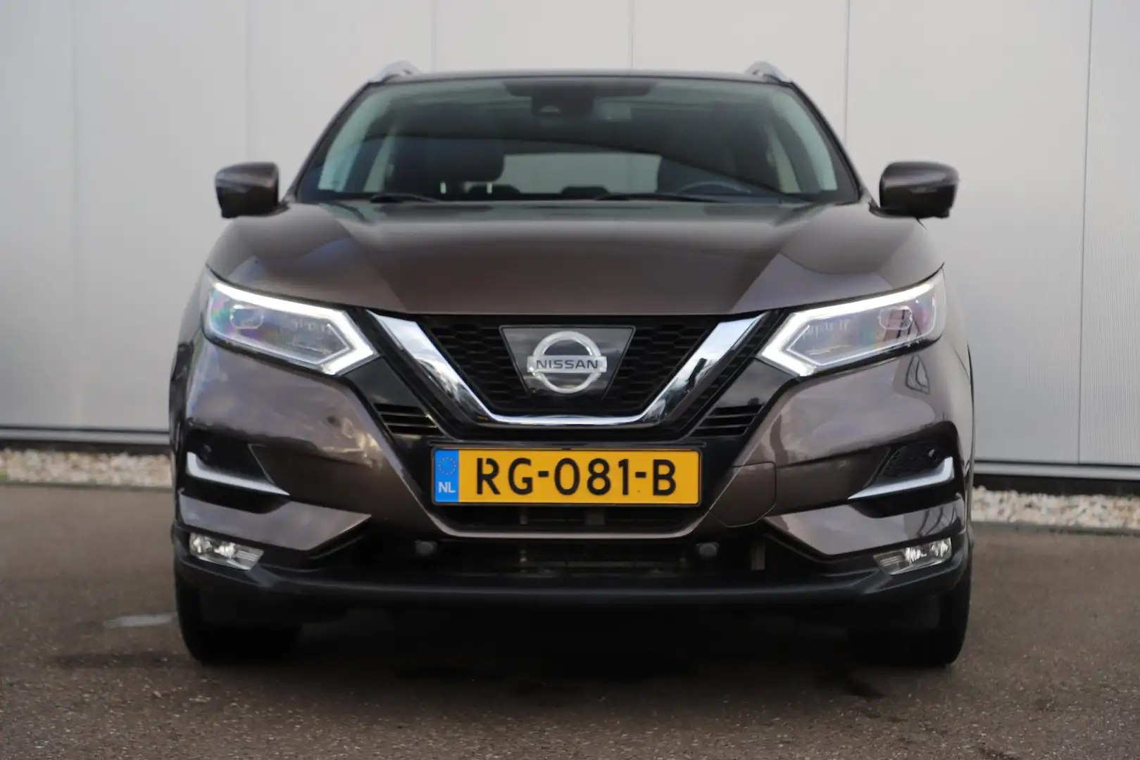 Nissan Qashqai 1.2 Tekna + Automaat Trekhaak Bose Panoramadak Key Marrón - 2