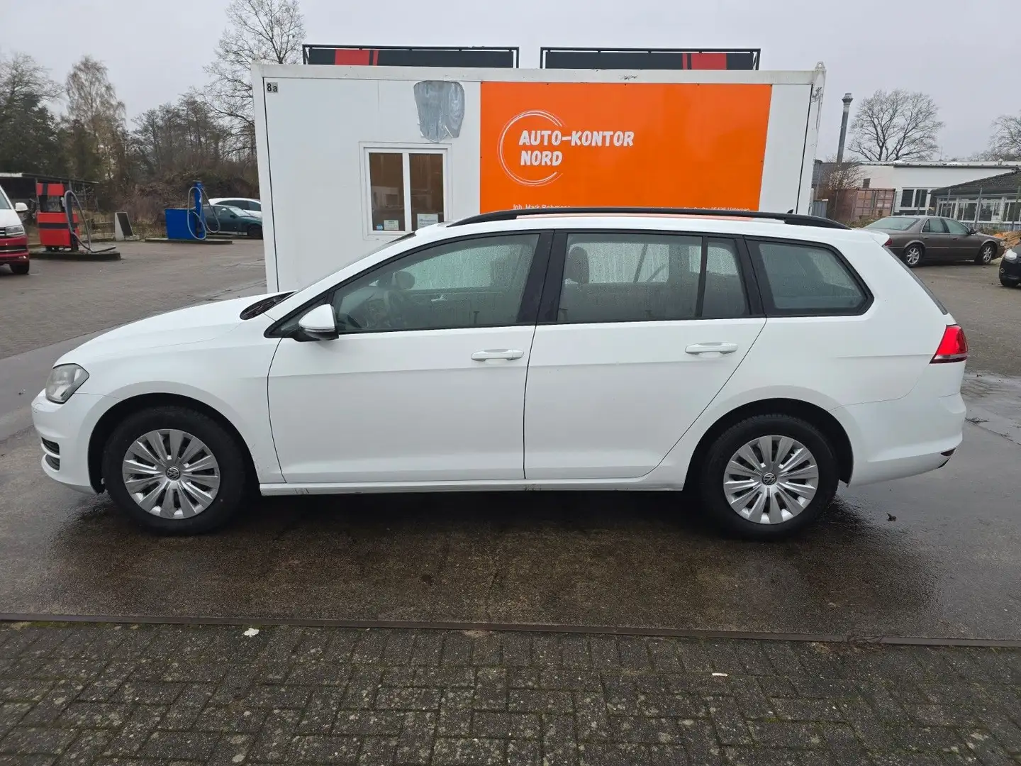 Volkswagen Golf VII 1.6 TDI Variant BMT Weiß - 2