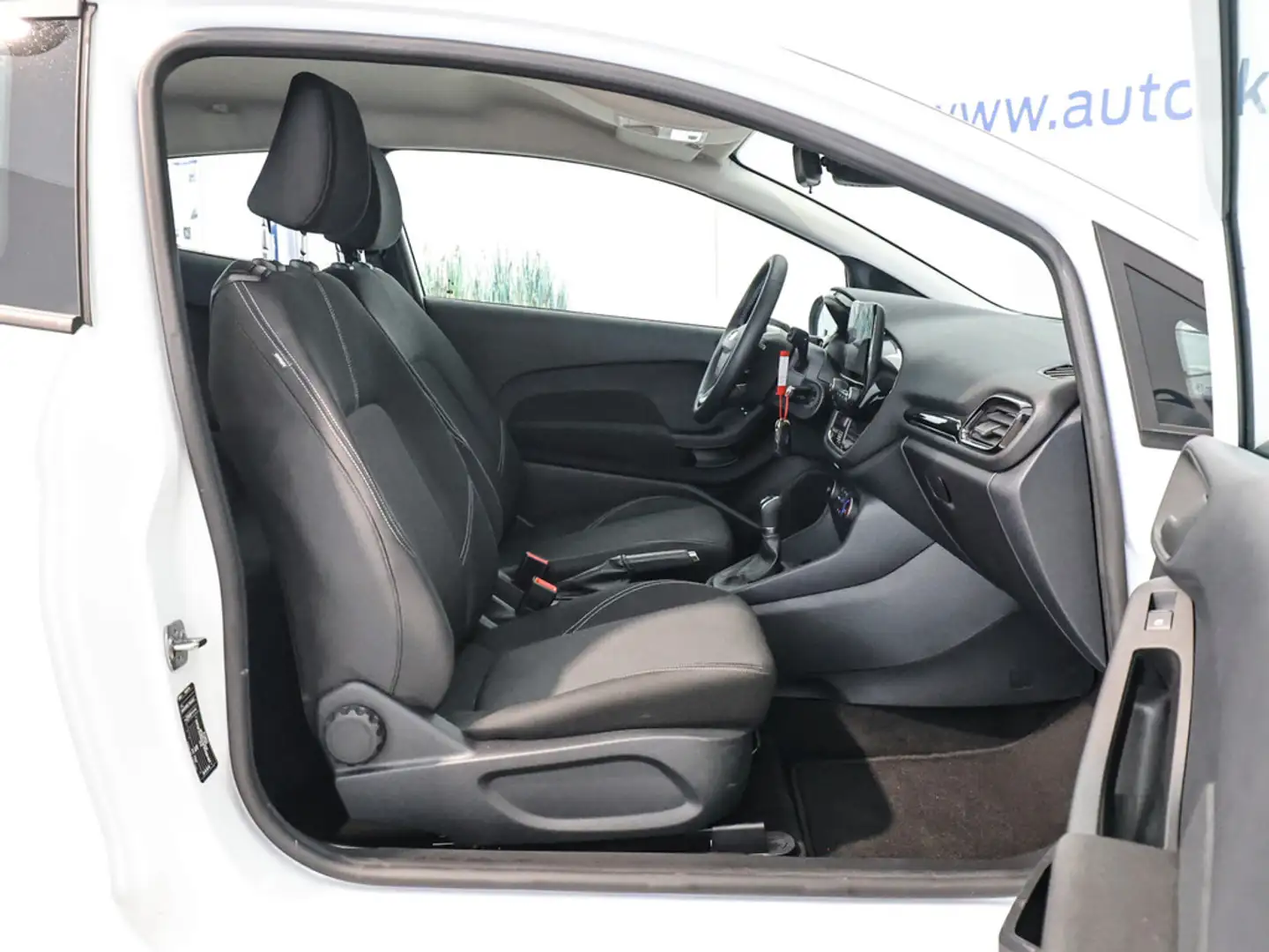 Ford Fiesta Cool&Connect 1.1l +LED+WINTER-PAKET Weiß - 2