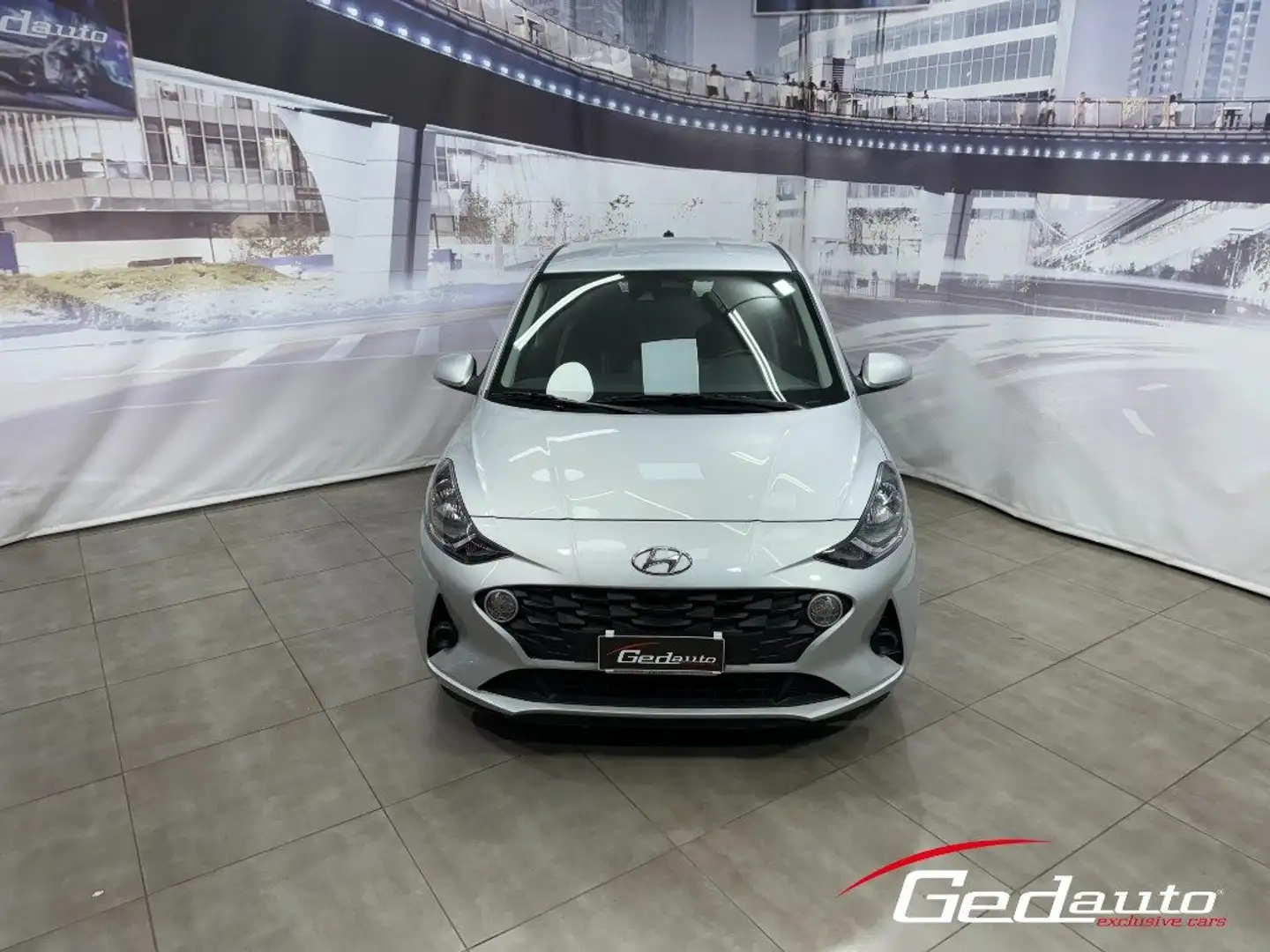 Hyundai i10 1.0 MPI AT Prime LED Argento - 2