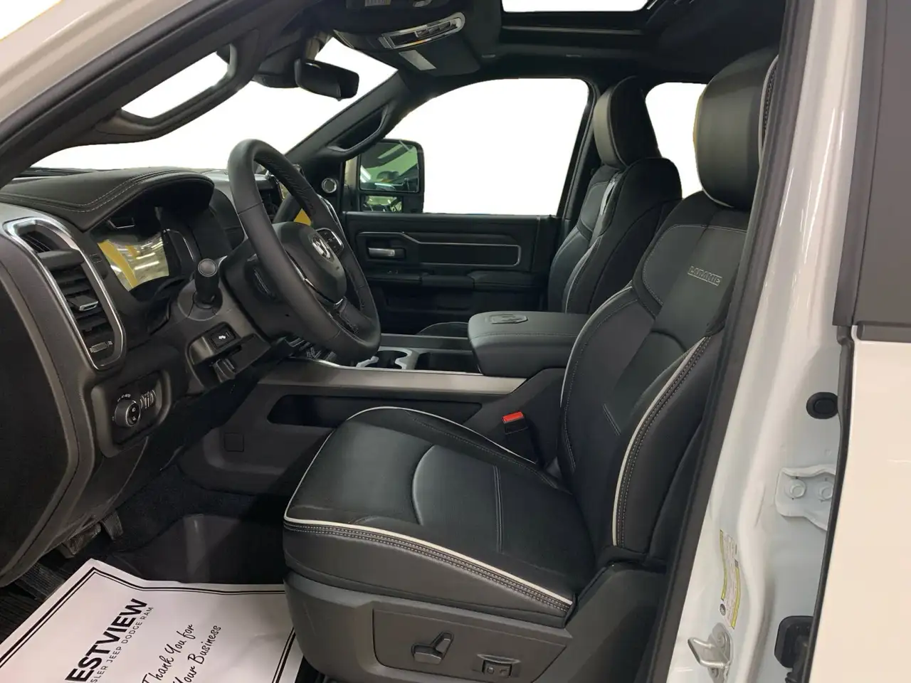 RAM 3500 снимка RAM 3500