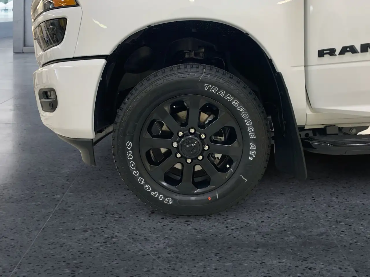 RAM 3500 снимка RAM 3500