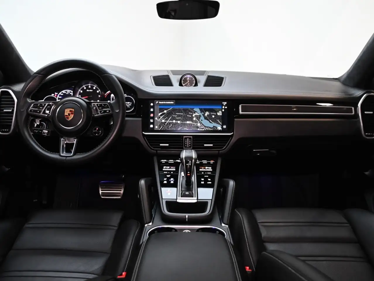 Porsche Cayenne снимка Porsche Cayenne