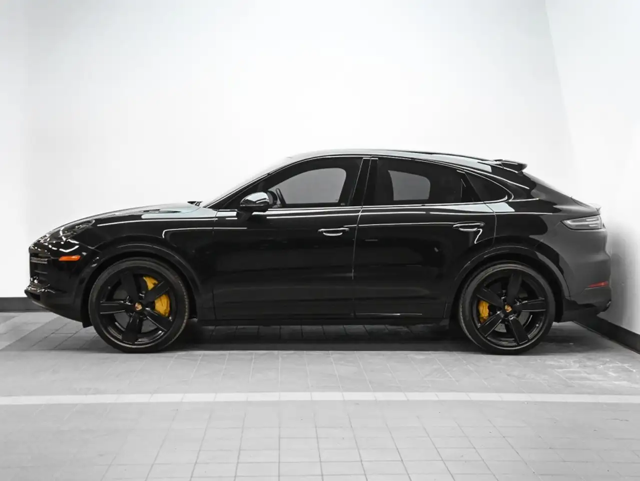 Porsche Cayenne снимка Porsche Cayenne