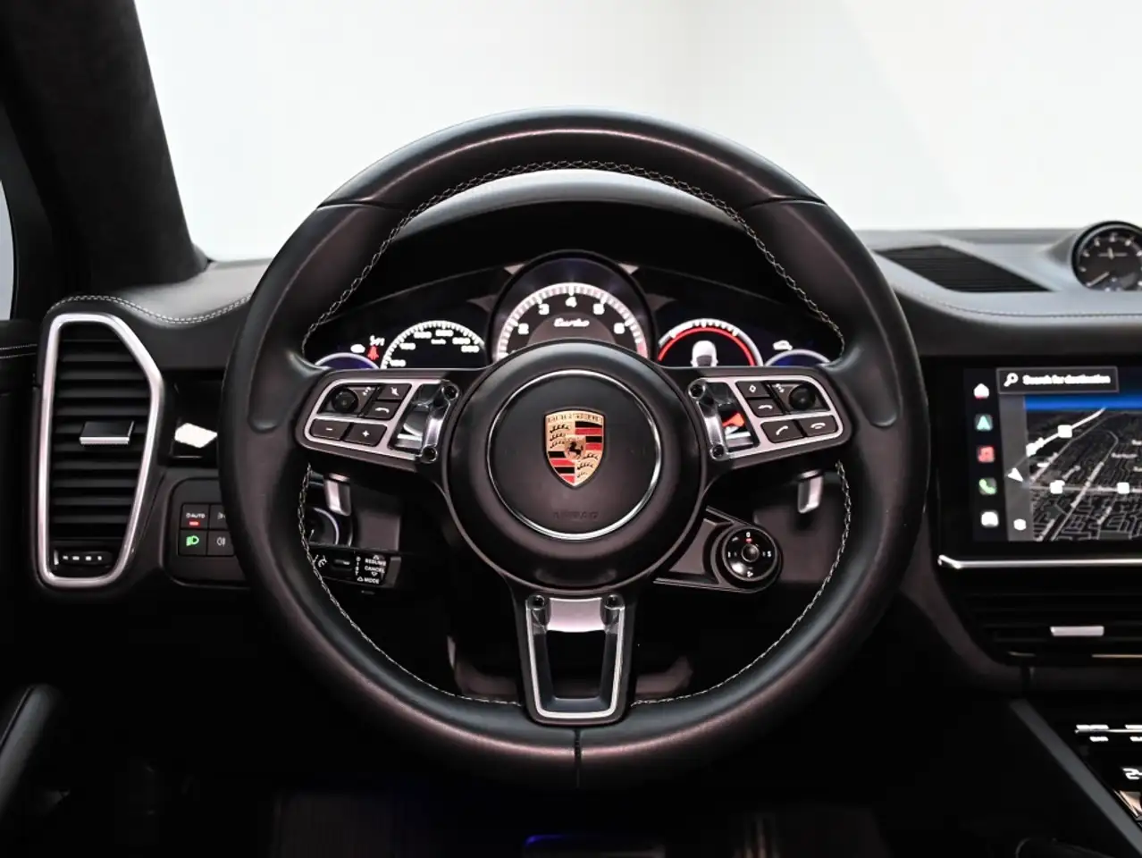 Porsche Cayenne снимка Porsche Cayenne