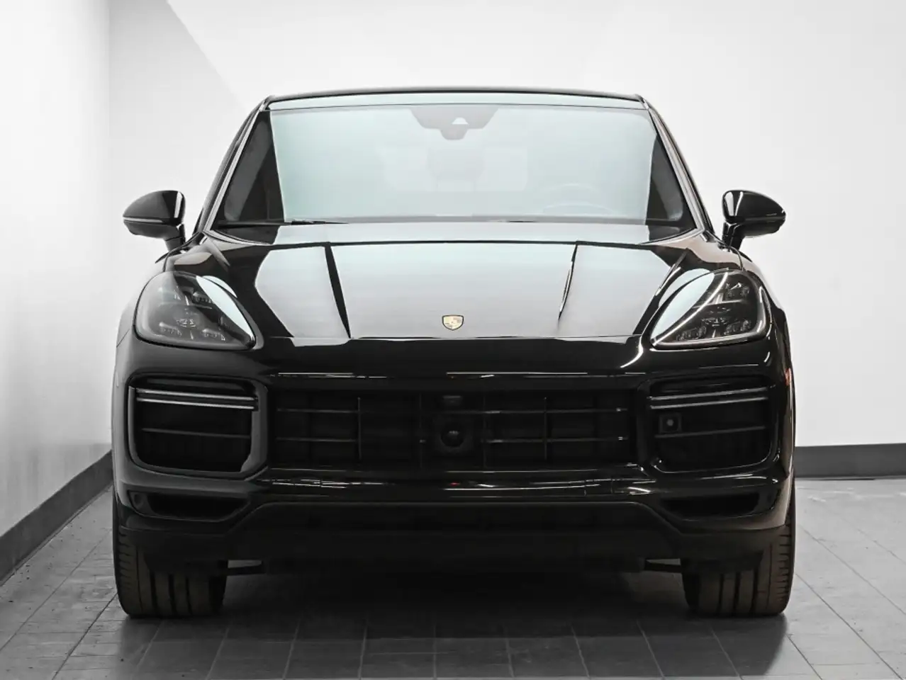 Porsche Cayenne снимка Porsche Cayenne