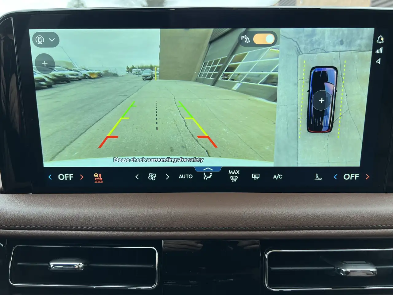 Lincoln Aviator снимка Lincoln Aviator