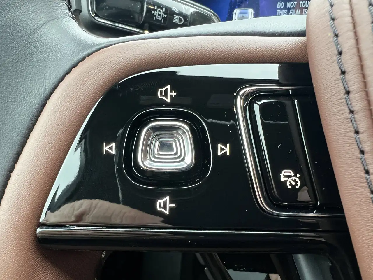 Lincoln Aviator снимка Lincoln Aviator