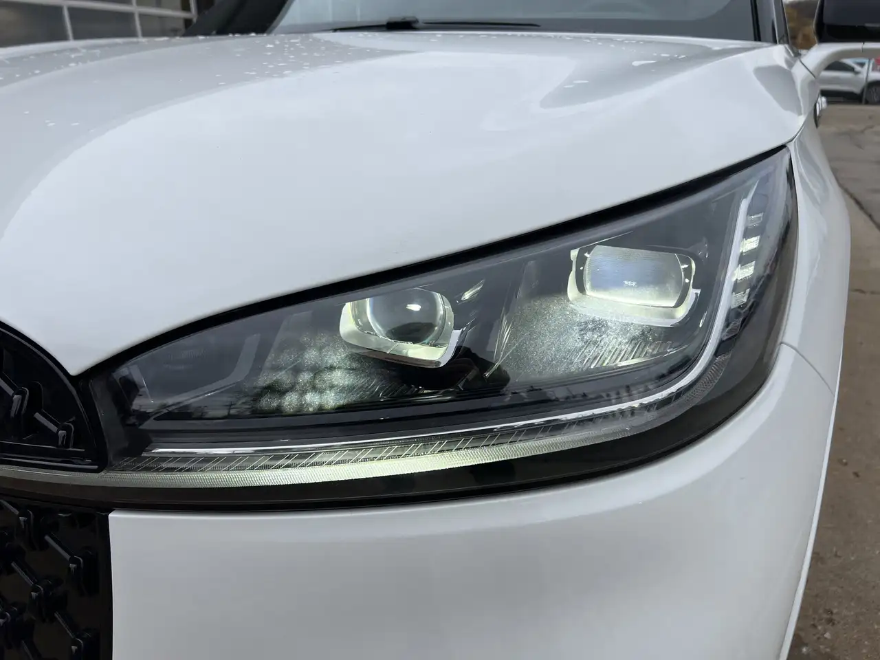 Lincoln Aviator снимка Lincoln Aviator
