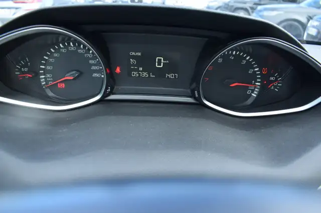 Peugeot 308 view 12